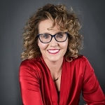 Nicole  Cloward